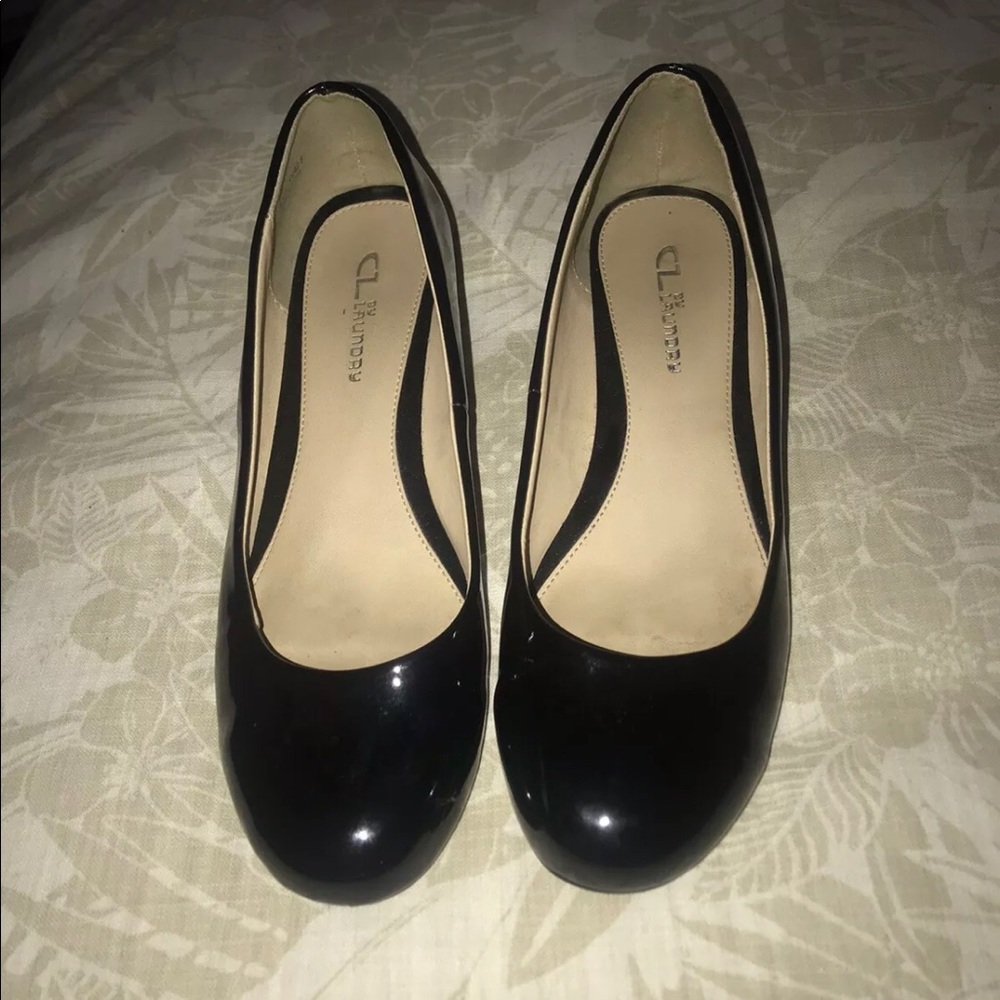 Women’s CL Laundry wedge heel